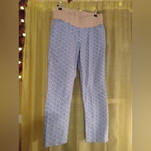 GAP Maternity Cropped Pants Size 6 Slim Fit Geometrical